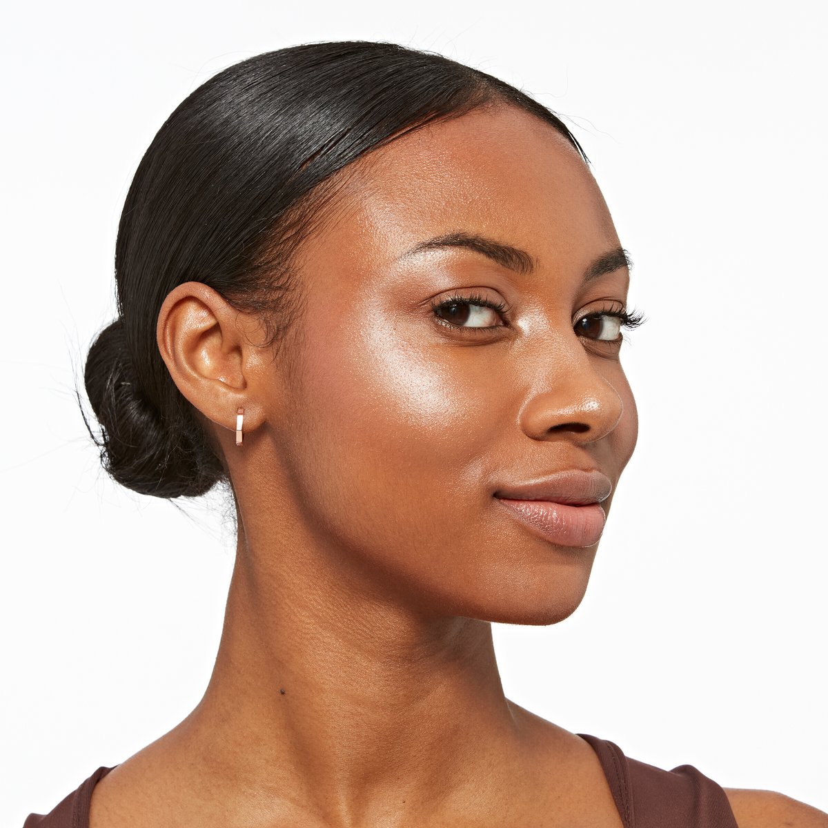 CG_SP25_TruBlend_SkinEnhancerBalms_ECU_Nakai_After-Highlighter_Moonlight_310-1