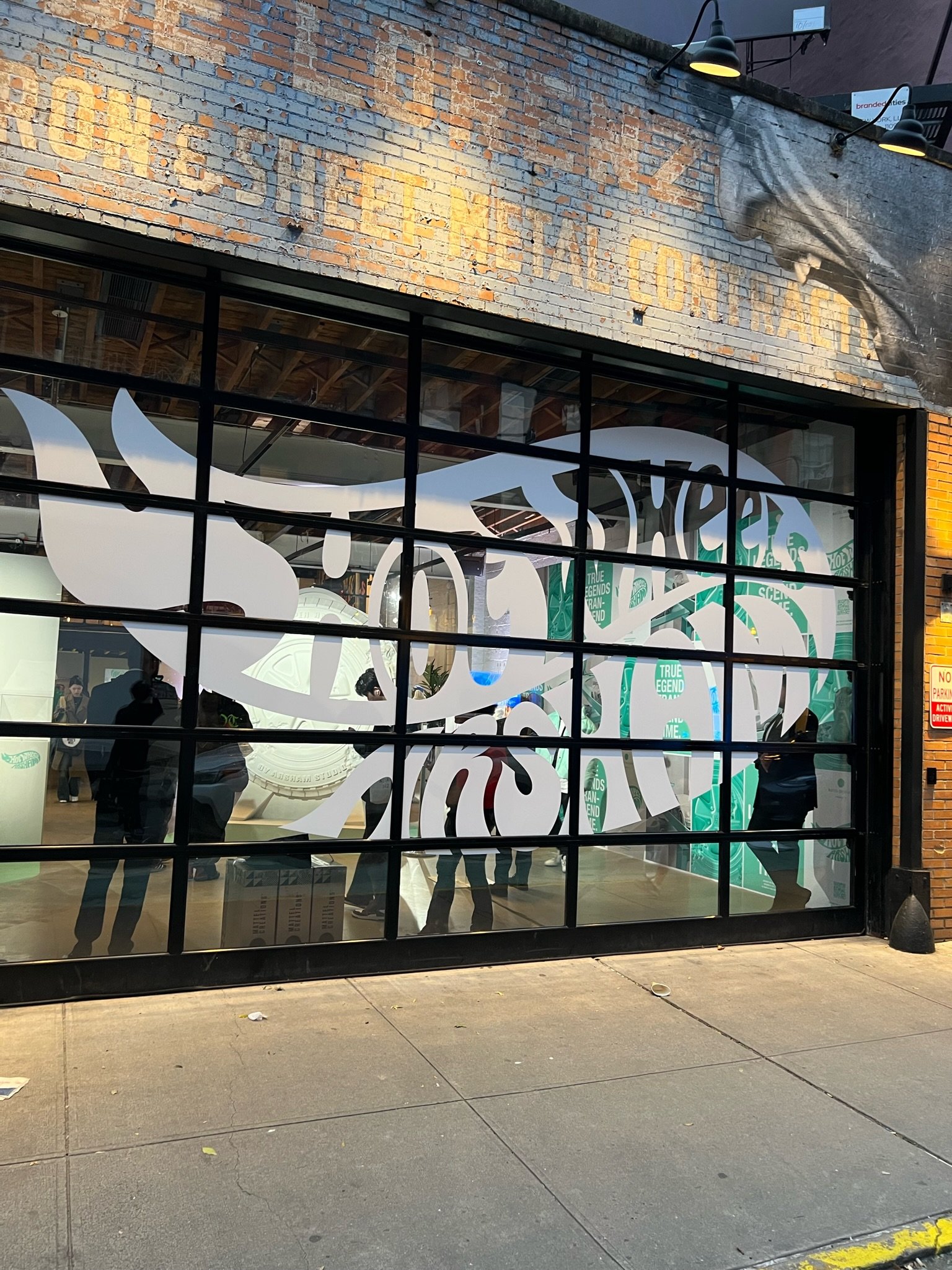 Hot Wheels Decal window